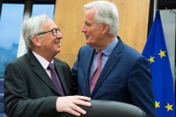 Jean-Claude Juncker og Michel Barnier